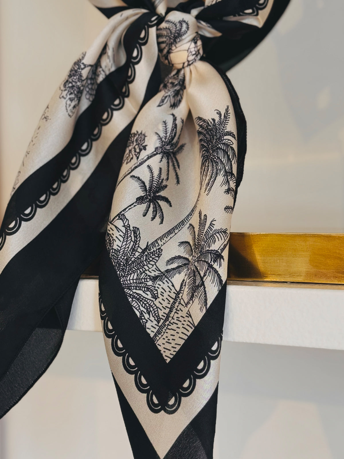 FOULARD CARRÉ DE SOIE MARIBIA