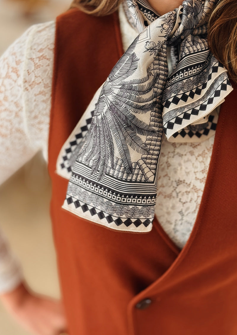 FOULARD CARRÉ DE SOIE Le riad aux merveilles