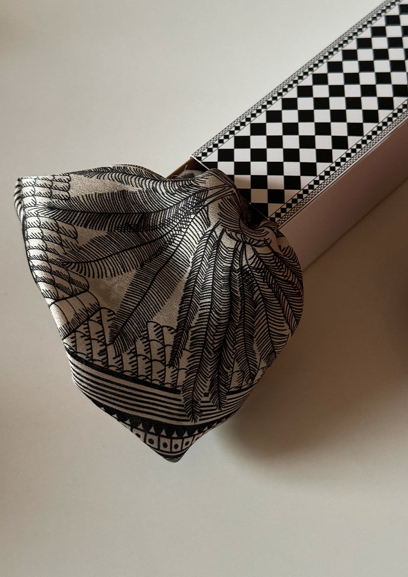 FOULARD CARRÉ DE SOIE Le riad aux merveilles