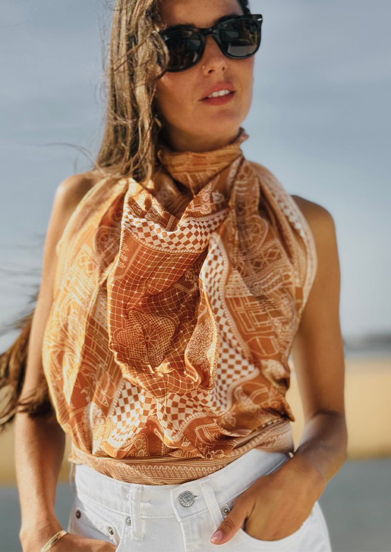 FOULARD CARRÉ DE SOIE Le riad aux merveilles
